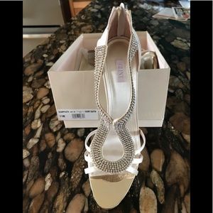 Glint Bridal shoes size 11